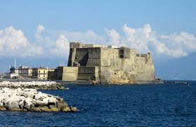 Castel dell’Ovo ed il Borgo di Santa Lucia. Storie  e luoghi della Napoli rinascimentale, Neoclassica  e della prima città, Partenope.