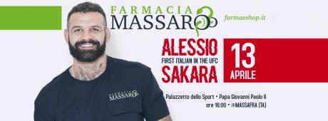 Il campione di arti marziali miste Alessio Sakara a Massafra