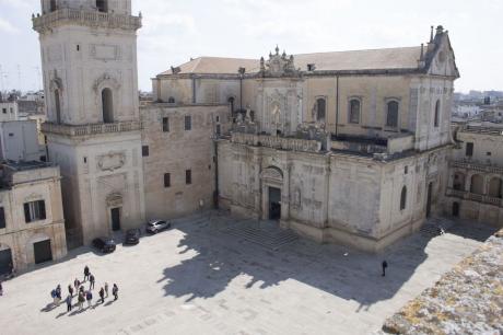 Piazza Duomo a Lecce: Una Ricchezza per Tutti
