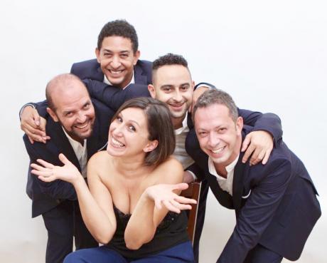 Just in Time LIVE BAND " Latino America , el Arcoiris del Mundo