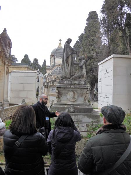 A cielo Aperto - visita al cimitero monumentale di Bari