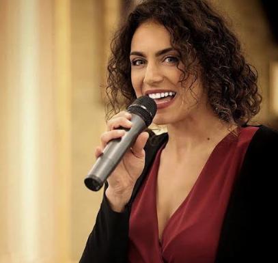 Nicoletta D'Addio interpreta i versi di Valeria Assenza