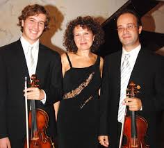 Musica in famiglia                     Trio Amaj     Antero Arena violino    Joseph Arena violino             Maria Assunta Munafò pianoforte