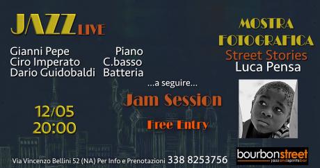 Domenica 12 Maggio ci sarà un concerto jazz & mostra fotografica con The Tree of Arts nel centro di Napoli