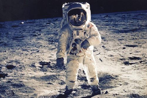 Moon Party Smith. Suoni e visioni dell'uomo sulla luna (1969-2019)