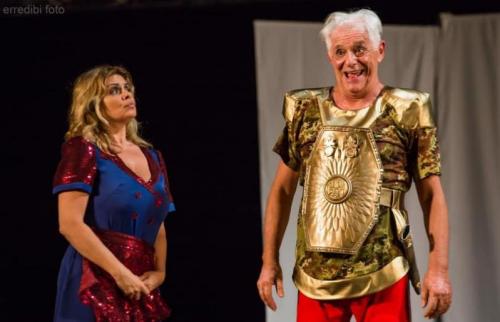 Debora Caprioglio e Franco Oppini in "Anfitrione" per Molfetta in Prosa