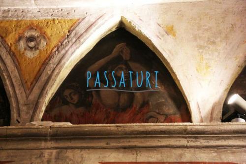 Storie di vivi, di morti e di Santi da invocare