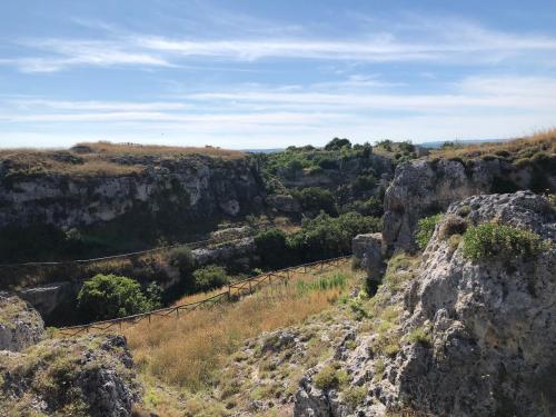 Eco di Puglia: Grottaglie, Trek and Taste. Tour naturalistico e degustazione di prodotti tipici
