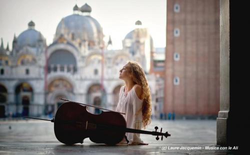 Erica Piccotti, giovanissima violoncellista romana, debutta a Roma