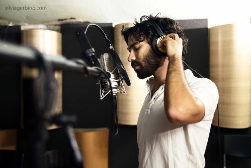 Incontro con Giulio Voce, cantautore pirata