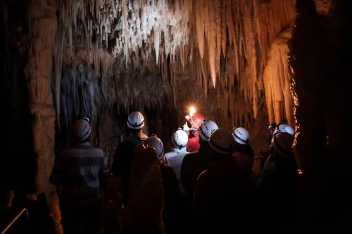 Nelle grotte torna la visita Speleonight