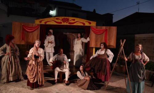 La Mansarda Teatro dell'Orco presenta Il Carro dei Comici