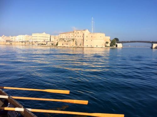 ...navigando&passeggiando in Taras!