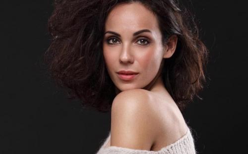 A Cosa Serve Essere Belli Dentro se Poi Non ci Entra Nessuno