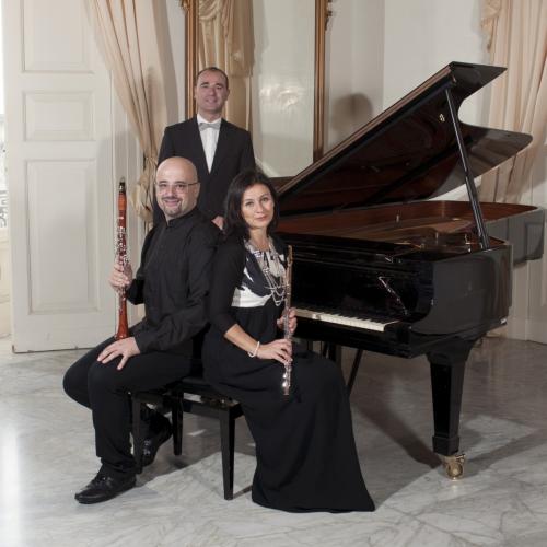 DI DANZA IN DANZA - ArmoniEnsemble Piano Trio