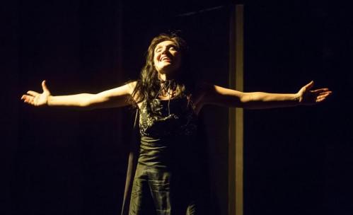 Le Belle Bandiere ed Elena Bucci tornano in scena a Lecce
