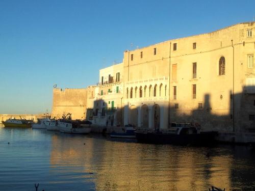 Monopoli al Tramonto