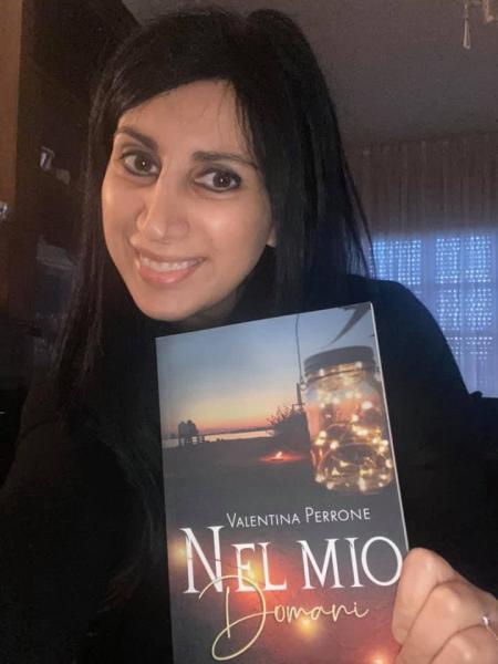 Valentina Perrone e il suo romanzo "Nel mio domani" ospiti della rassegna "Sul filo di una storia"