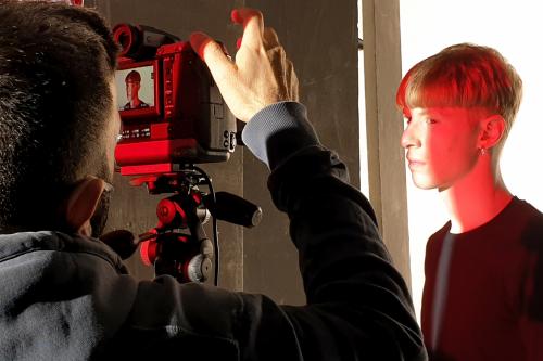 "A occhi aperti" installazione fotografica