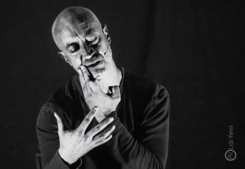 Al TEATRO DEI LUOGHI FEST 2021  i racconti di Fabrizio Saccomanno