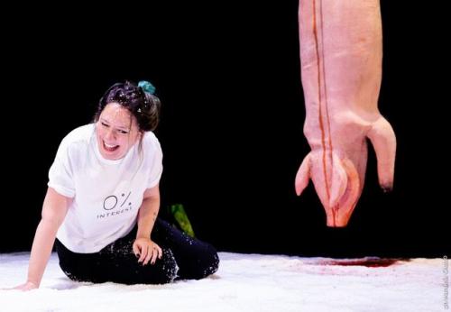 "Guarda Come Nevica 3. I Sentimenti del Maiale" si apre la rassegna Teatri della Cupa