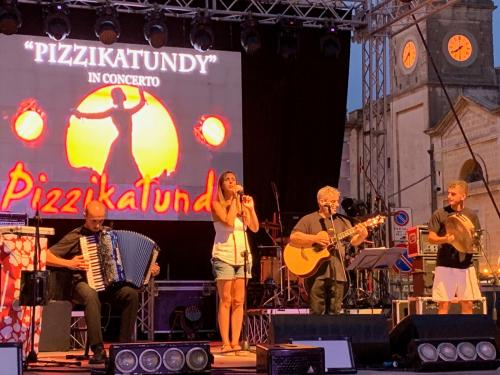 Pizzikatundy in concerto a Uggiano Montefusco