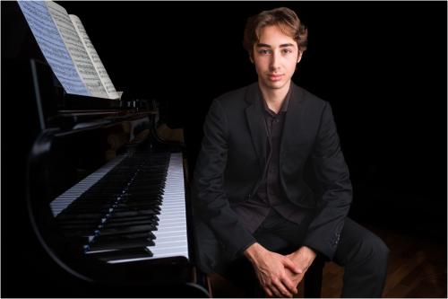 A chiudere il Barletta Piano Festival è Josef Edoardo Mossali