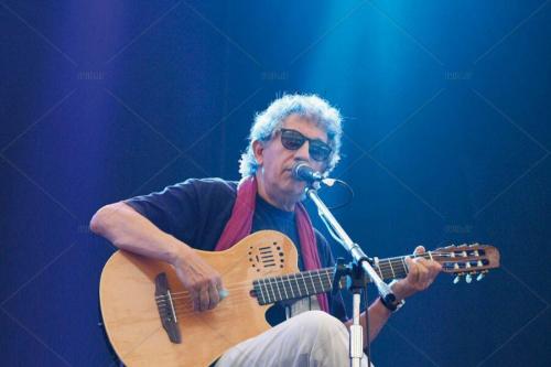 "W CHI NON CONTA NIENTE " Eugenio Bennato e la sua Taranta Power Band a Barletta per la 37.ma Stagione Concertistica dell'Associazione Curci