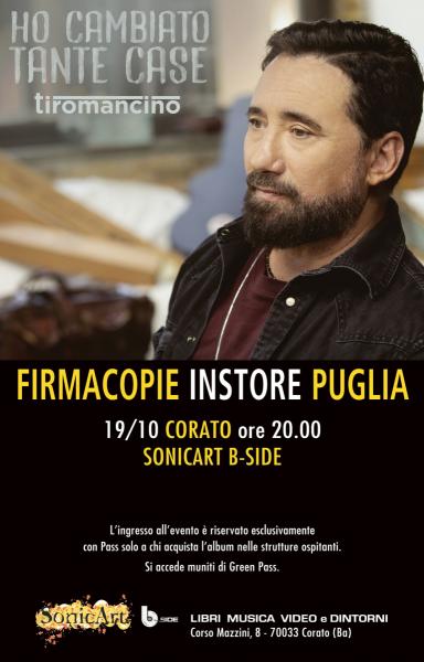 Tiromancino ospite per firmacopie