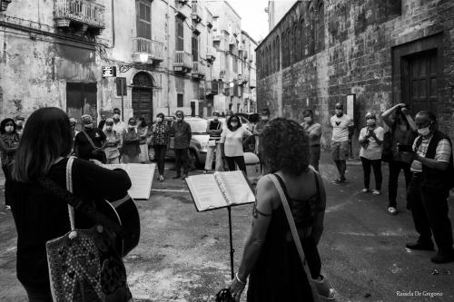 La Città Vecchia tra musica e leggende: danze e tradizioni tarantine - SPETTACOLO ITINERANTE