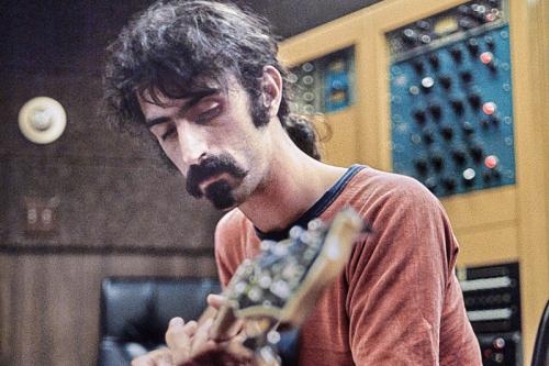 Sul grande schermo il primo film evento sulla vita di Frank Zappa