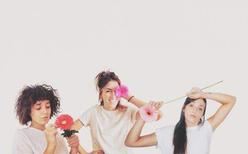 Scenes With Girls  di Miriam Battye
