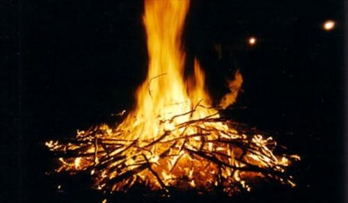 Tornerà ad ardere il "fuoco di Santa Lucia" di Folkèmigra