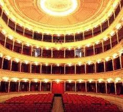 "Antigone sta nell'ultimo banco"