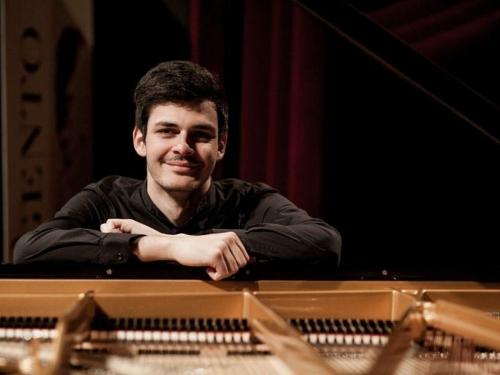 CLAUDIO BERRA Recital pianistico (I premio assoluto 2019)