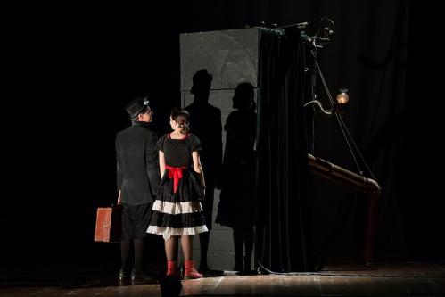 “Vassilissa e la Babaracca” di Kuziba teatro