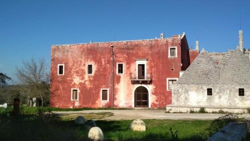 La Casa Rossa, crocevia di Puglia