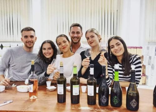 Wine tasting in Cantina 🍷