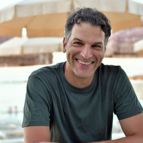 Antonio Iovane presenta "Un uomo solo. Le ultime ore di Luigi Tenco"