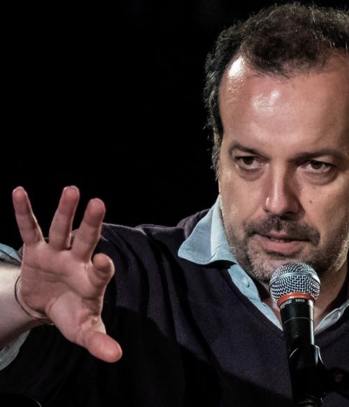 IN NOME DEL PADRE Mario Perrotta