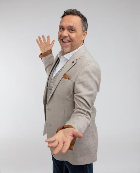Gabriele Cirilli con “Duepuntozero” a Ginosa
