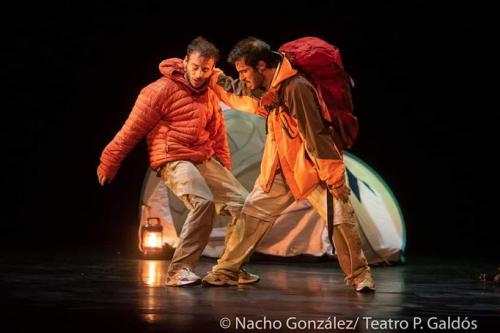 HITO Akira Yoshida e Chey Jurado