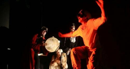 I Nuovi Scalzi in “La ridiculosa commedia”