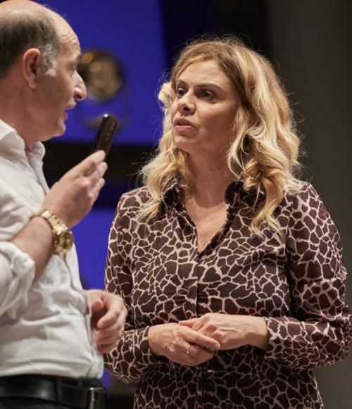 “Buoni da morire” con Debora Caprioglio