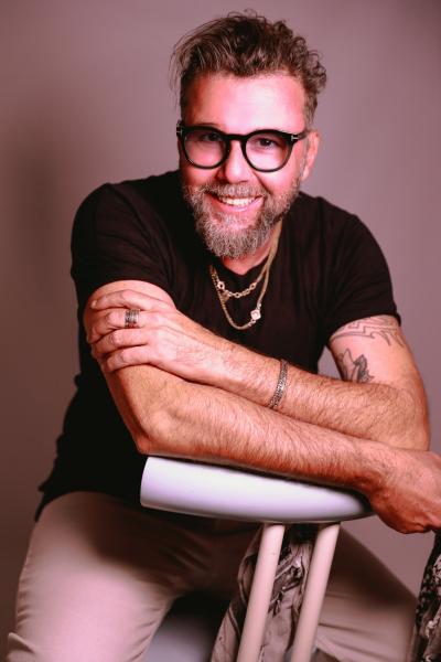 Paolo Vallesi, 30 anni di carriera in una sera