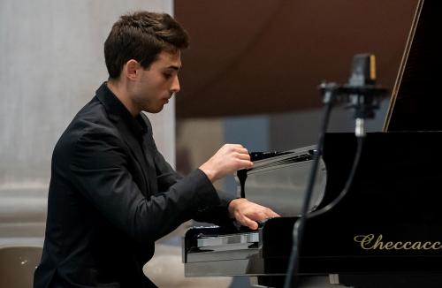 Recital di Lorenzo Rossi per Piano Lab