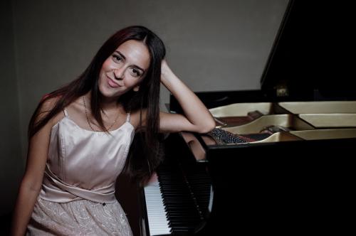 CAMILLA CHIGA recital di pianoforte