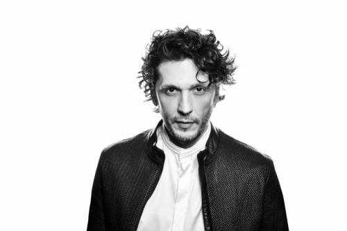 Ermal Meta presenta il suo libro “Domani e per sempre”