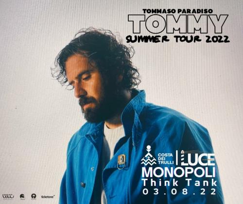 Tommaso Paradiso in concerto