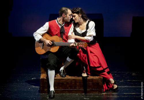 Tiziano Caputo e Agnese Fallongo in "Fino alle stelle"